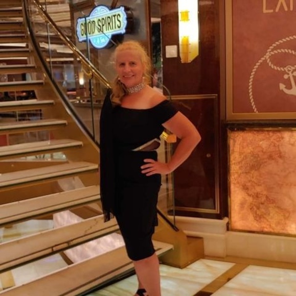 Meet your Posher, Monika - Picture 1 of 1